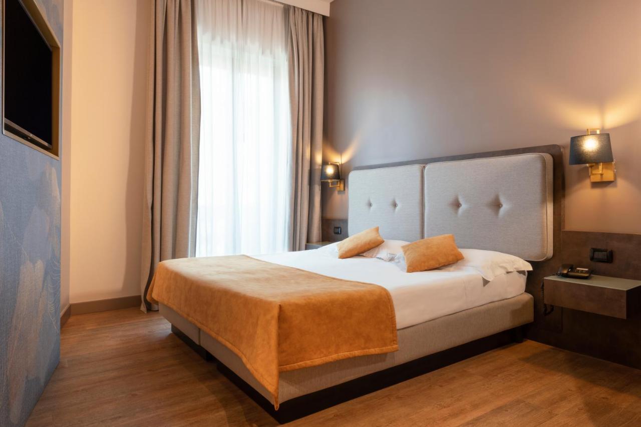 Mokinba Hotels King Mailand Exterior foto